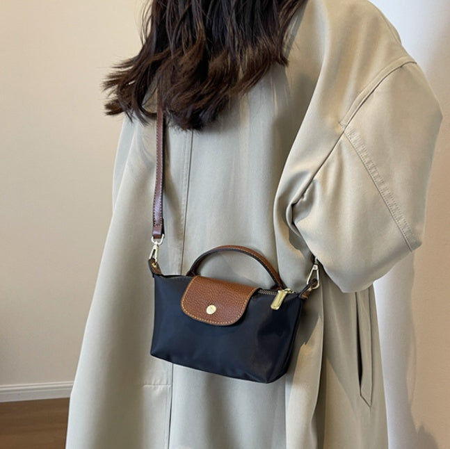 CLAUDINE | THIS BAG GOES WITH EVERY OUTFIT