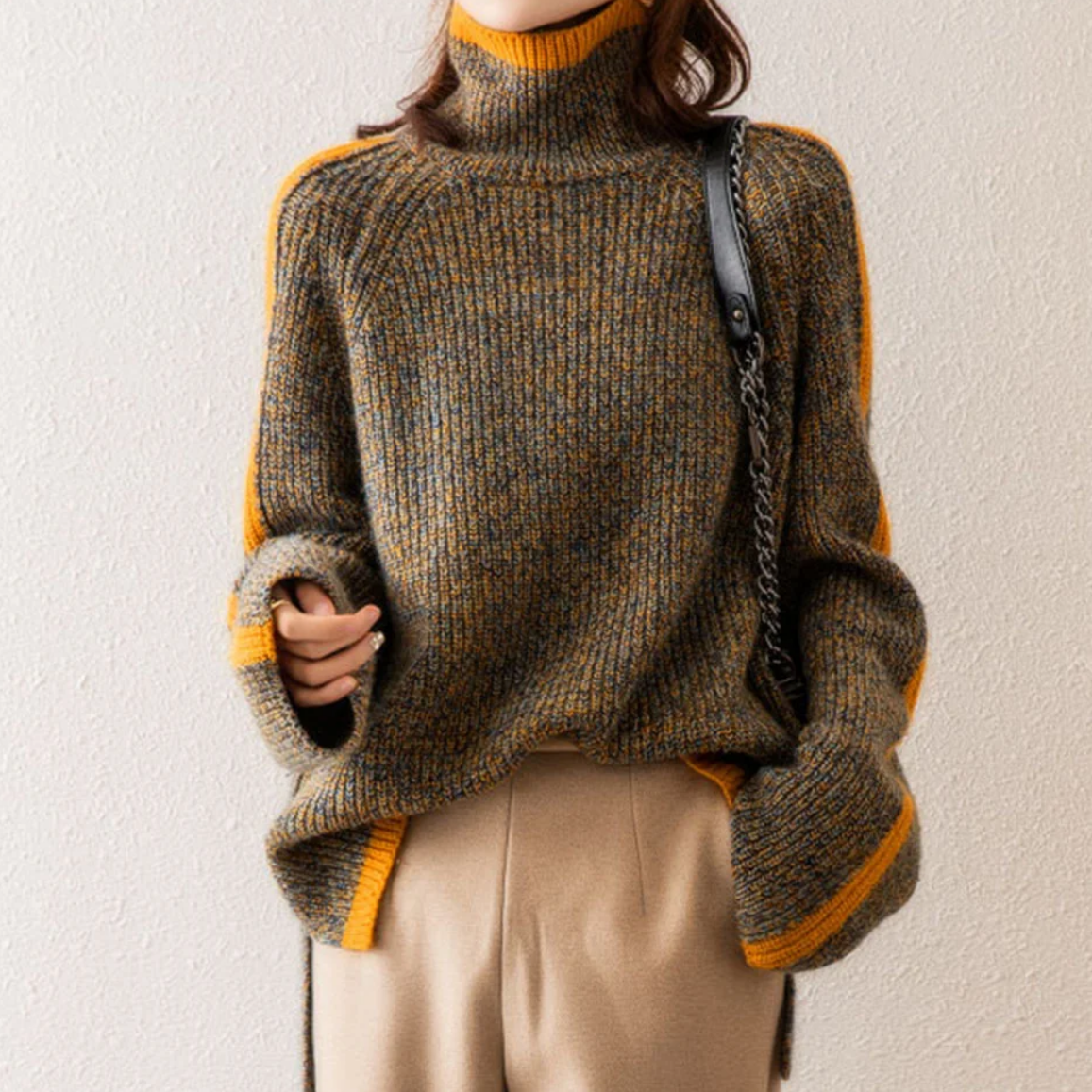 ZOE | KNITTED TURTLENECK SWEATER