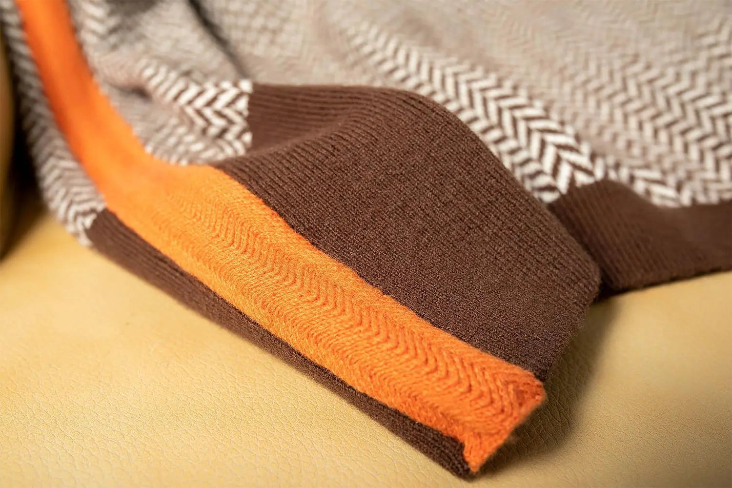 NIKKIE | STRIPED SWEATER