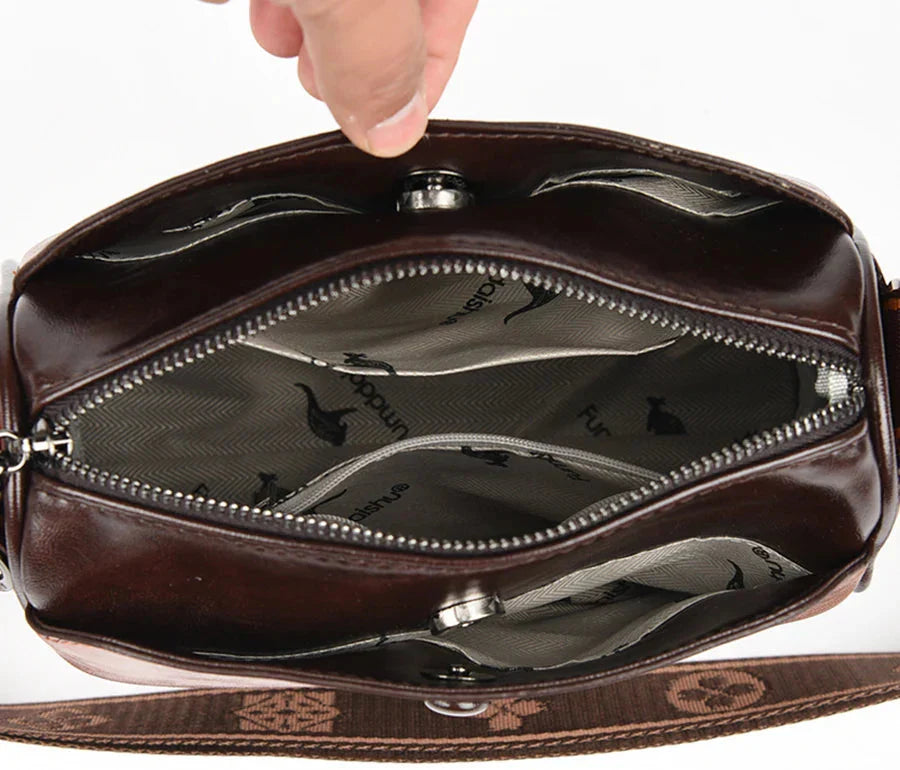 Giana | Wide-strap Crossbody Bag