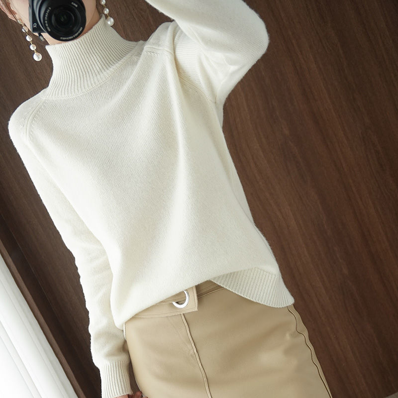 MYLA | TURTLENECK SWEATER