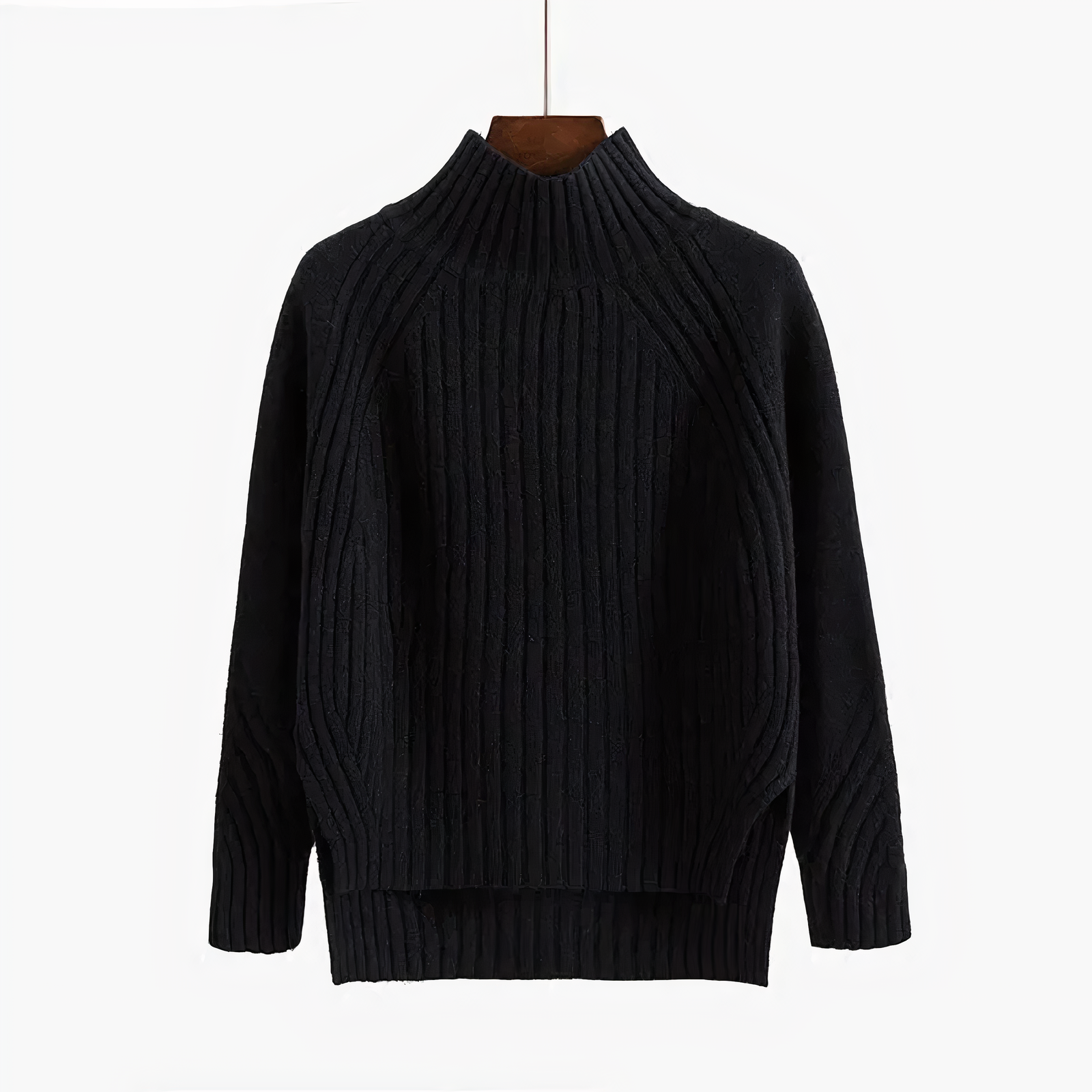LOLA | KNITTED SWEATER WITH ROUND NECK