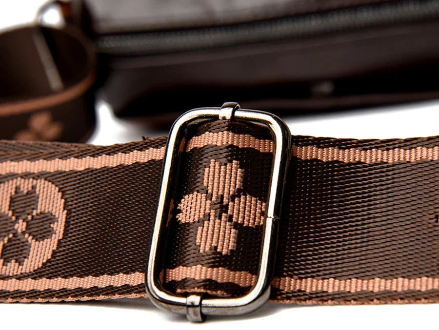 Giana | Wide-strap Crossbody Bag