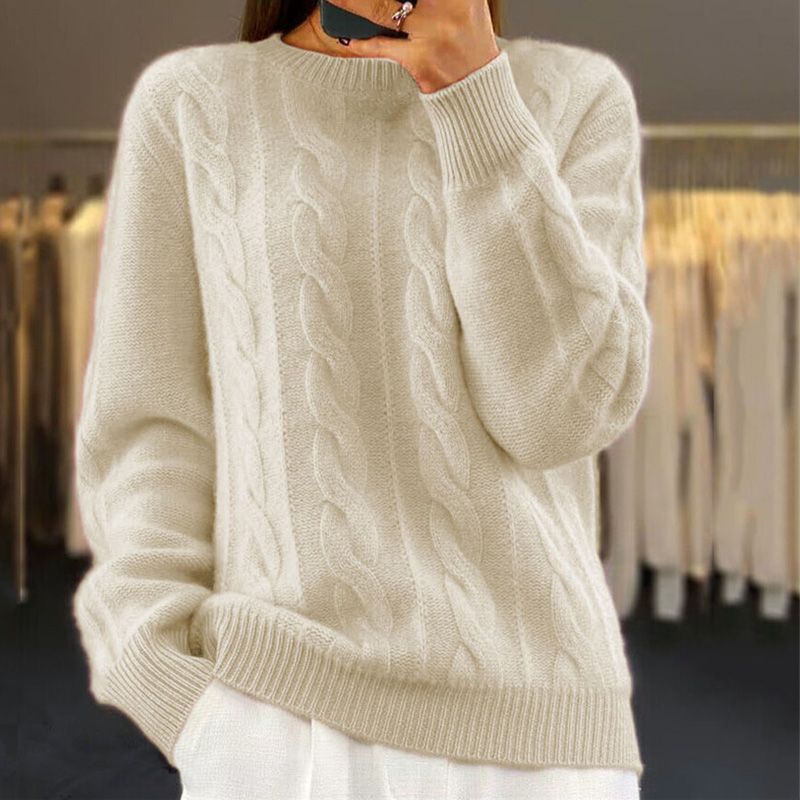 AMARA - WARM KNITTED SWEATER